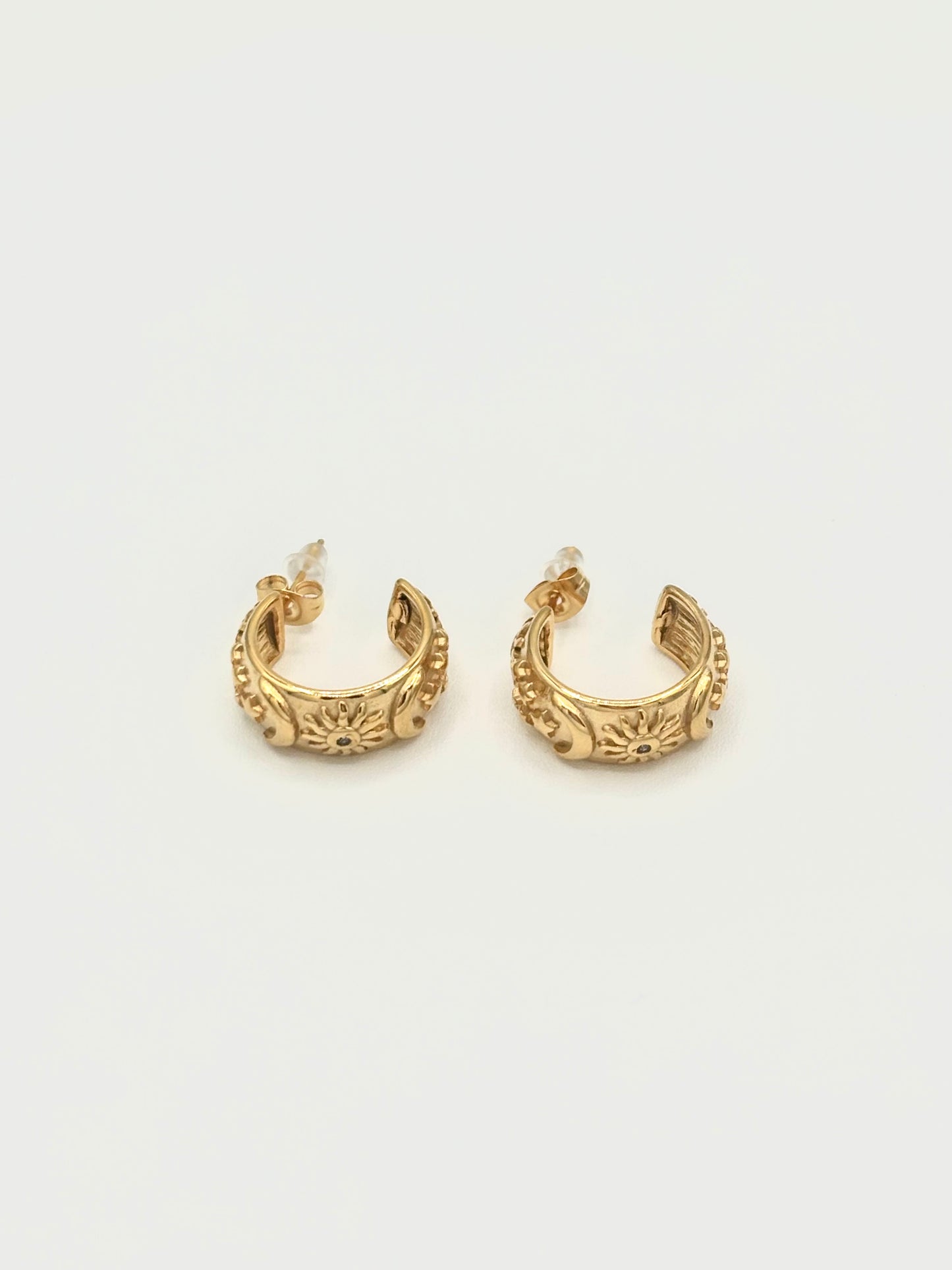 ルナサンピアス
