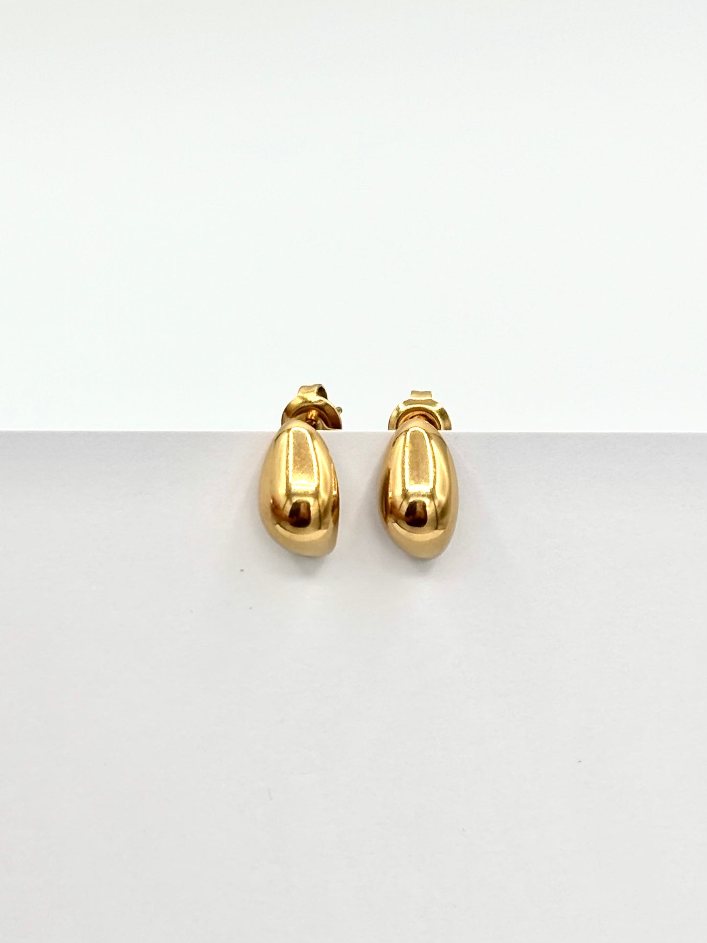 ミニドロップピアス